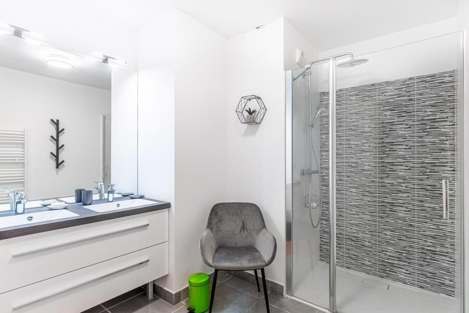 Guestready - Peaceful Escape In La Bastide Apartment Bordeaux Exterior photo